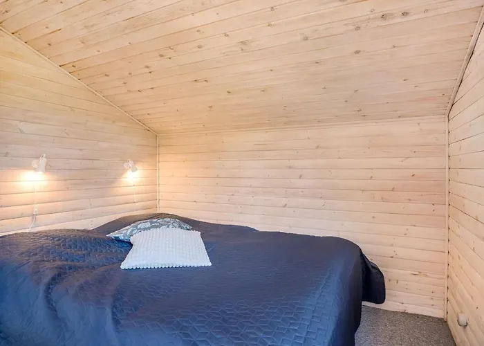 Laris - 700m To The Fjord By Interhome Semesterbostad *